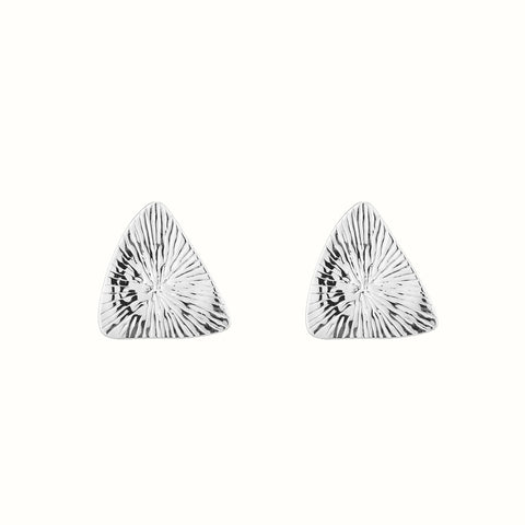 Aretes en forma de triángulo