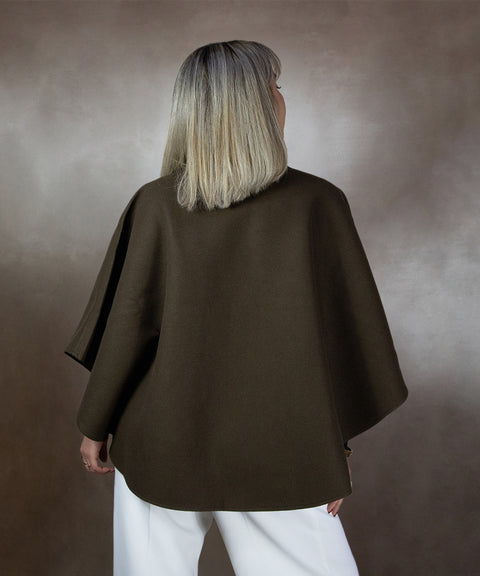 CAPA CON CUELLO ALTO