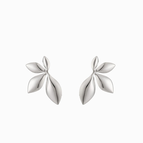 Aretes media flor