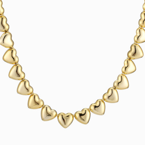 Collar estilo boyfriend chunky con corazones